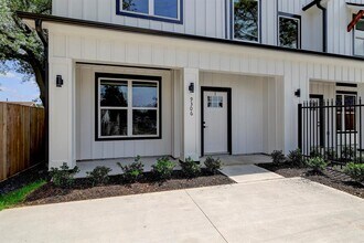 9306 E Avenue L in Houston, TX - Building Photo - Building Photo