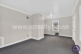 1913 Newport Ave in Toledo, OH - Building Photo - Building Photo