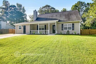 1338 Fairridge Cir SW in Marietta, GA - Foto de edificio - Building Photo