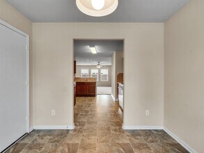 5018 Blue Spruce Hill St in Humble, TX - Foto de edificio - Building Photo