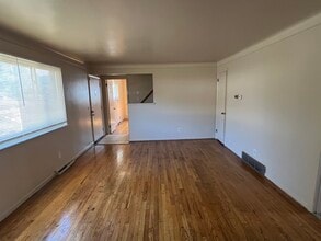 3401 Melodymanor Dr in Cincinnati, OH - Building Photo - Building Photo