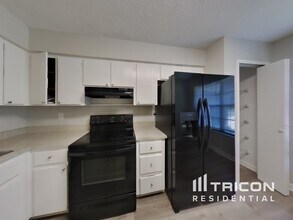 1553 Kingfisher Blvd in Orange Park, FL - Building Photo - Building Photo