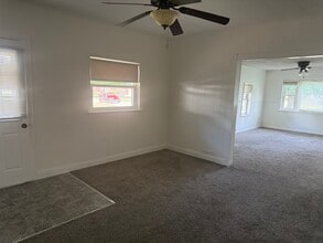 126 8th St in Hennepin, IL - Building Photo - Building Photo