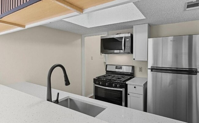 4813 Yucca Hill Dr in Austin, TX - Building Photo - Building Photo