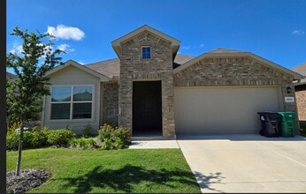 3804 Northwater Trl in Lantana, TX - Building Photo - Building Photo