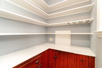 12 Pond St in Boston, MA - Building Photo - Building Photo