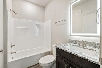 Platform Dothan in Dothan, AL - Building Photo - Interior Photo