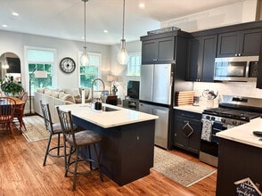 Norwalk Green Living Properties in Norwalk, CT - Foto de edificio - Building Photo