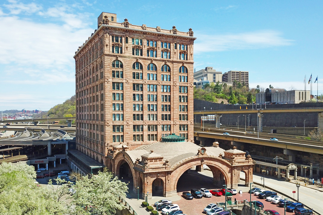 The Pennsylvanian in Pittsburgh, PA - Foto de edificio