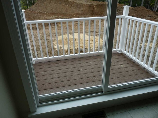 56 Eagle Ridge Rd in Sandown, NH - Building Photo - Building Photo