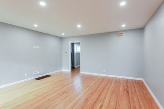 3337 64th Ave Pl in Oakland, CA - Building Photo - Building Photo