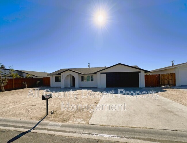 65837 Cahuilla Ave in Desert Hot Springs, CA - Building Photo - Building Photo