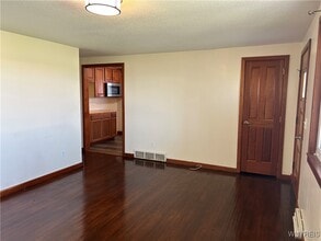688 Dick Rd in Cheektowaga, NY - Building Photo - Building Photo