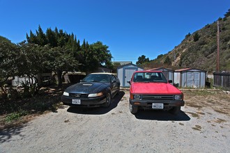 3755 Shoreline Hwy in Stinson Beach, CA - Building Photo - Building Photo