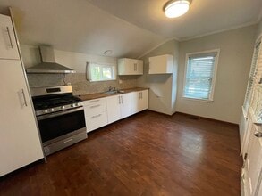 11 Lincoln St in Weymouth, MA - Building Photo - Building Photo