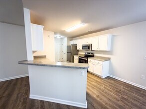 201 Cedar Rock Trace in Athens, GA - Building Photo - Building Photo