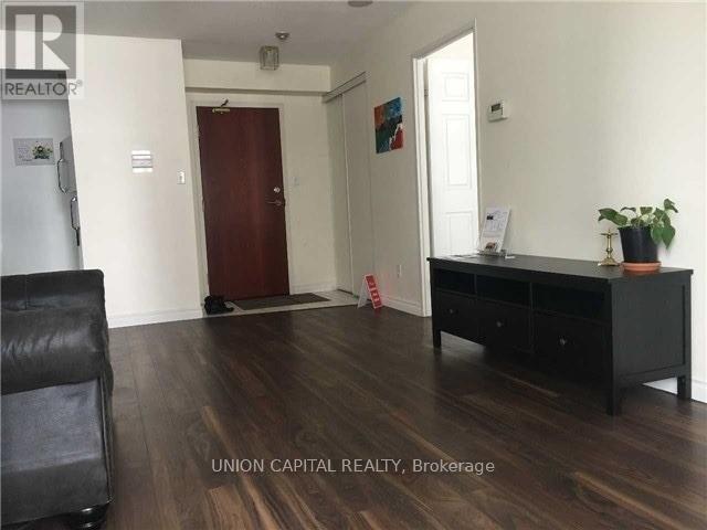 35 Empress Ave in Toronto, ON - Building Photo - Building Photo