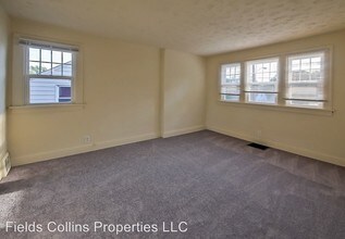 1163 S Green Rd in South Euclid, OH - Building Photo - Building Photo