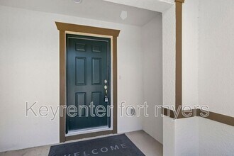 15100 Caspian Tern Ct in North Fort Myers, FL - Building Photo - Building Photo