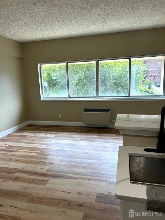 property at 40-9998 Fayette St