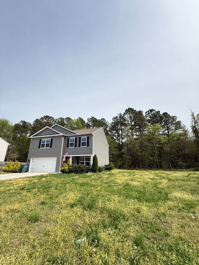 property at 565 Bridgeway Ct