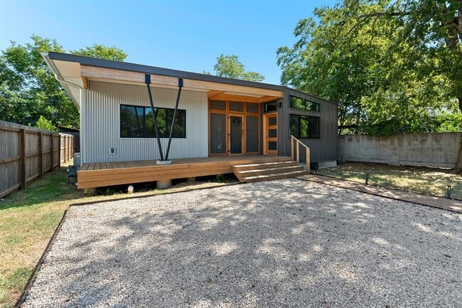 property at 1908 Richcreek Rd