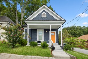 906 Allene Ave SW in Atlanta, GA - Building Photo