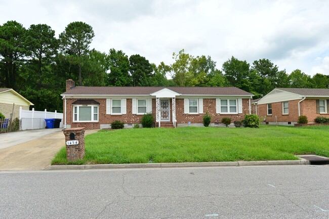 1434 Welcome Rd in Portsmouth, VA - Building Photo - Building Photo