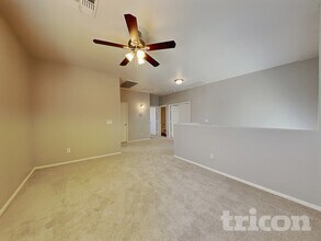 30493 N Bareback Trail in San Tan Valley, AZ - Foto de edificio - Building Photo