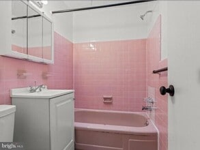 6017 N 11th St in Philadelphia, PA - Building Photo - Building Photo