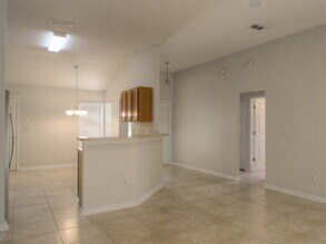 2916 Brittany Bluff Dr in Orange Park, FL - Building Photo - Building Photo