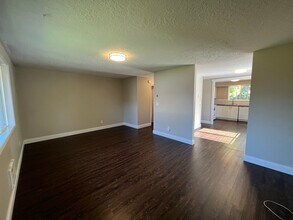 1743-1745-1745 SE Tenino St in Portland, OR - Building Photo - Building Photo