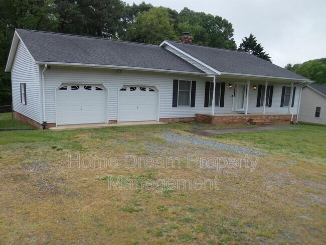 10451 Edgehill Ln in King George, VA - Foto de edificio - Building Photo