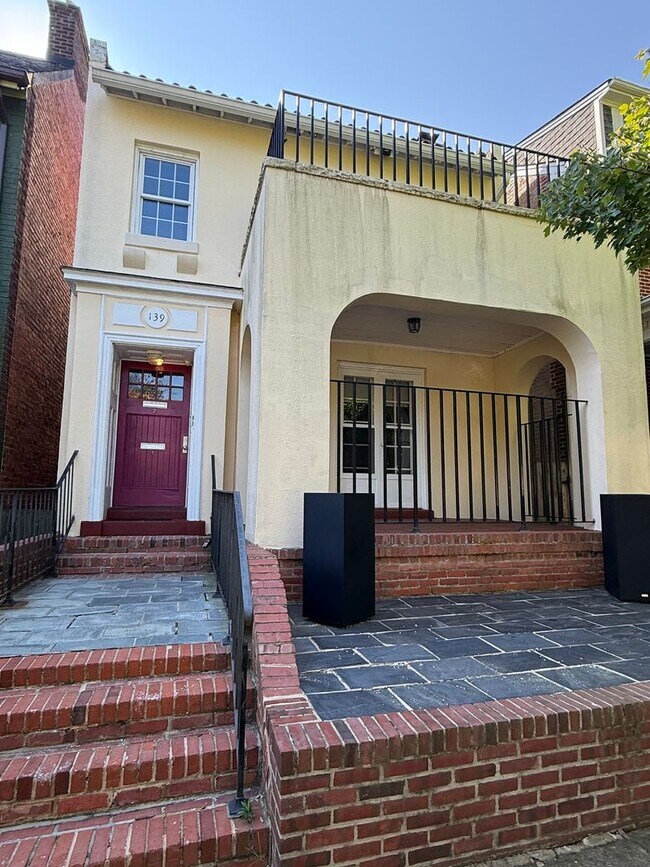 property at 139 S Colonial Ave