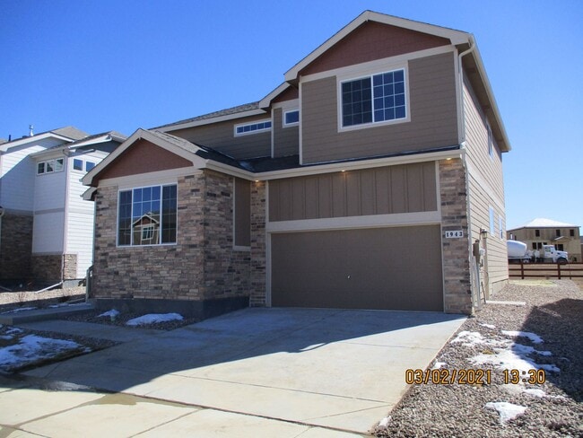 1943 Golden Horizon Dr in Windsor, CO - Building Photo - Building Photo