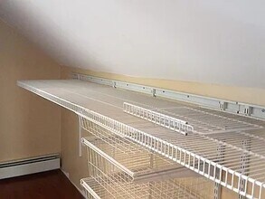 17 Dunlap St, Unit 2A in Salem, MA - Foto de edificio - Building Photo