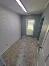 1104 Pollock Ave in New Castle, PA - Building Photo - Building Photo