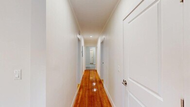 391 Linwood Ave in Newton, MA - Building Photo - Building Photo