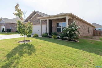 22654 Regent Dr in Athens, AL - Building Photo - Building Photo