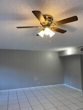 11427 NW 35th St in Coral Springs, FL - Foto de edificio - Building Photo