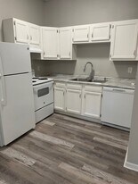 High Peaks in Greenville, IN - Building Photo