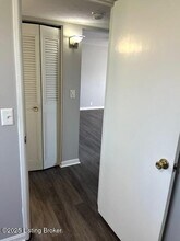 142 Woodmore Ave in Louisville, KY - Building Photo - Building Photo