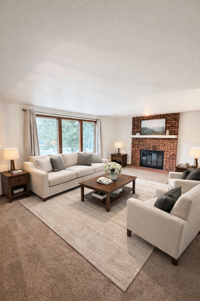 9911 N Indian Trail Rd in Spokane, WA - Building Photo - Building Photo