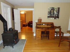 89 Florida Hill Rd, Unit CD in Ridgefield, CT - Building Photo - Building Photo