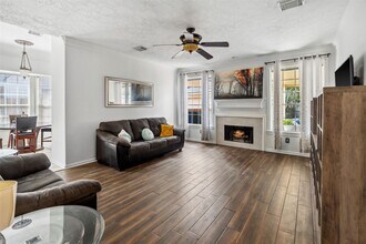 2112 Shadow Bay Cir in League City, TX - Building Photo - Building Photo