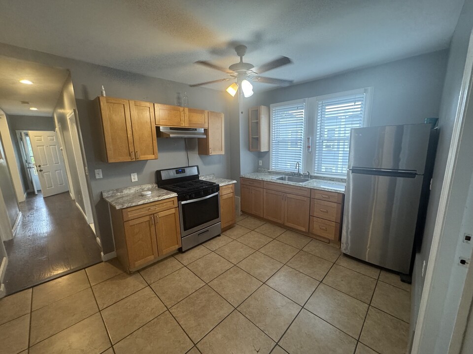 196 Sherman St, Unit 2A in Cambridge, MA - Foto de edificio