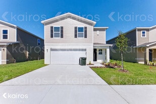 1730 Nebraska Loop in Bushnell, FL - Building Photo