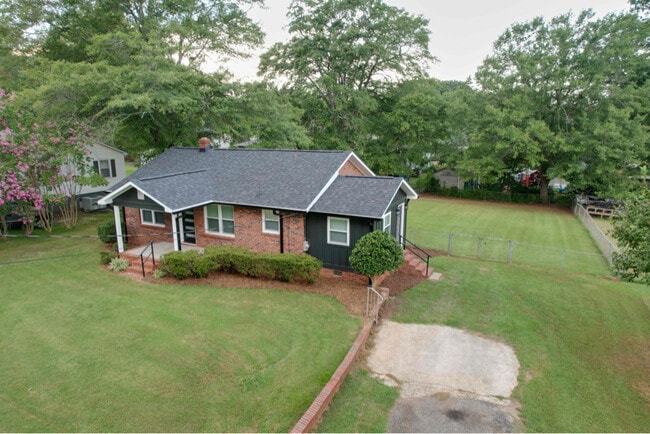 property at 306 Edgewood Ave