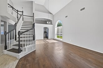 17711 Shelby Oaks Cir in Richmond, TX - Building Photo - Building Photo