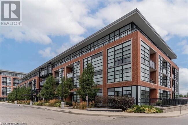 155 St Leger St in Kitchener, ON - Building Photo - Building Photo